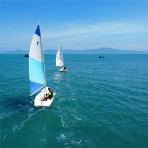 aula de vela Ponta das Canas, aprender a navegar Floripa, paseo en velero, escuela de vela aula de vela Ponta das Canas, velejar em Floripa, escola de vela, atividade com veleiro