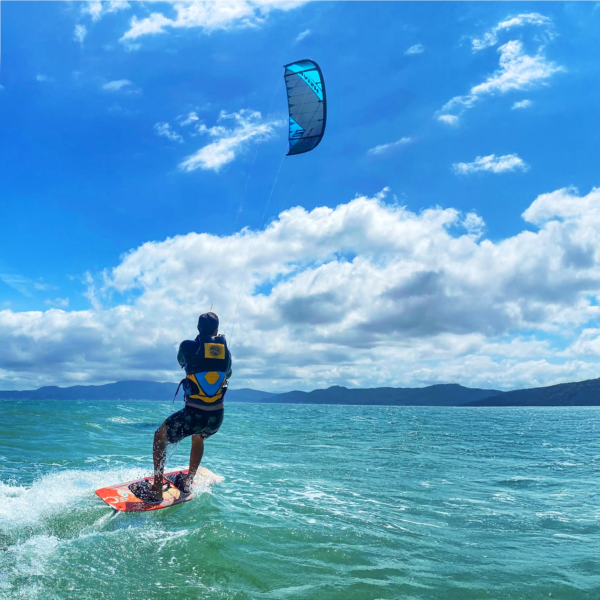kite Floripa, kitesurf Daniela, kite Lagoa, kite Ponta das Canas, vento Florianópolis kitesurf Florianópolis, clases de kite, mejores playas kite, spots kite Floripa